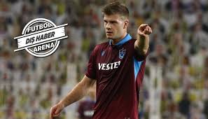 Fenerbahçe ile trabzonspor arasında oynanan karşılaşmada fenerbahçe kaptanı emre belözoğlu ile trabzonspor'un golcü ismi sörloth arasındaki tartışma çok konuşuldu. Sorloth Tan Emre Belozoglu Sozleri Beni Rahatsiz Etti