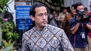 (lahir di singapura, 4 juli 1984; Menteri Nadiem Hapus Un Bagaimana Kesiapan Disdik Di Daerah