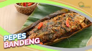 Hanya saja, jika ibu akan menyajikan hidangan ini untuk si kecil, sebaiknya komposisi cabai dan kepedasan pada ikan. Resep Pepes Bandeng Resep Pepes Ikan Terenak Yang Wajib Coba Youtube