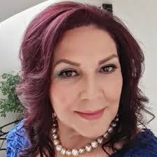 🏚️ Desalojan a adultos mayores en el Centro Histórico de la CDMX. Tras el  desalojo en Tonalá 125, hoy fueron sacados habitantes de República de Cuba  11, la mayoría adultos mayores, sin