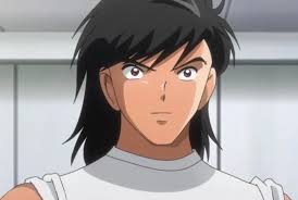 Maki se enamora de kojiro y aunque en el anime hyuga no parece interesarse en ella (porque no avanzó más allá del partido contra uzbekistán en la segunda ronda asiática), sucede lo contrario con el manga original, ya que él decide no irse de okinawa sin despedirse de la chica y abrazándola en la lluvia después de la derrota de la chica. Kojiro Hyuga Captain Tsubasa Wiki Fandom