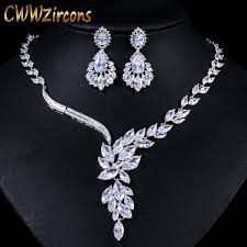 I gioielli da sposa sono in vendita online in offerta a prezzi speciali su gioiapura. Cwwzircons Marca Cubic Zirconia Gioielli Da Sposa Accessori Da Sposa Collana Di Strass E Orecchini Set Per Le Spose T142 Bridal Rhinestone Necklace Necklace And Earring Setnecklace And Earrings Aliexpress
