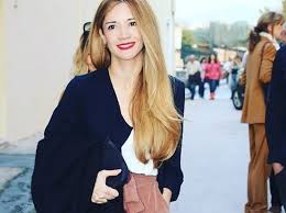 Στο θέατρο», μου είπε η ιωάννα. Iwanna Pappa H Episkepsh Ths Aderfhs Ths Sto Maieythrio Fthis Gr
