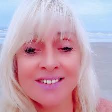 Richard Gere presenta una demanda de 100 millones de dólares contra Elon  Musk después de que su enfrentamiento resultara en la pérdida de  importantes contratos y su obligación de abandonar los Estados