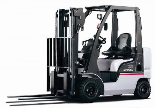 Nissan PE35Y Forklift