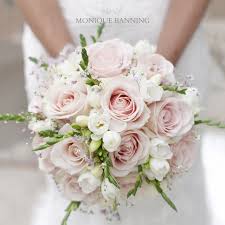 Rosa Brautstrauss Hochzeitsfeiern Rosa Brautstrauss Strauss Braut Blumenstrauss Hochzeit Brautstrauss Hochzeitsfeier