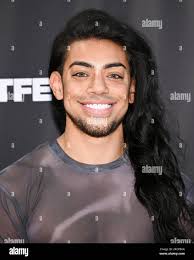 9902 hi-res stock photography and images