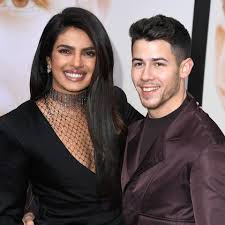 There's greatness in everyday moments, and as priyanka said, knowing that you have spent a good day on this earth is a pure form of greatness. Priyanka Chopra Nick Jonas Erwarten Sie Schon Nachwuchs Gala De
