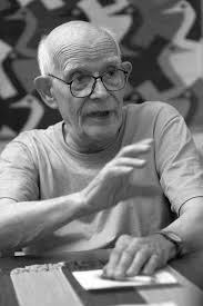 Miguel Soler nació un 10 de abril (1922-2021). Maestro, pedagogo, fundador  de la Federación Uruguaya de Magisterio y autor de obras claves sobre el  campo educativo. Fue Director del Núcleo Escolar Experimental