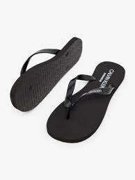 Combining fashion with function, it's no wonder calvin klein's women's flats are so covetable. Calvin Klein Flip Flops Black
