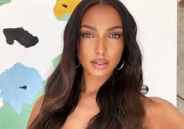 20 Best Hair Masks To Moisturize Dry Hair In 2020