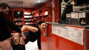 La Vendeuse Du Sex-shopthe Sex Shop Employee - Petite Mia - EPORNER