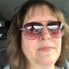 Cream of mushroom soup w/o the cream and loads of Protein 🍄‍🟫💪🏽  Seriously delish, event with cottage cheese! Who knew mushroom soup can be  a source of protein! Veggies Get a bunch