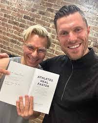 Shaun Light's Instagram, Twitter & Facebook