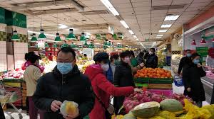 Het overgrote deel van de winkelende mensen lijkt de nieuwe regels te kennen en heeft er geen problemen mee. Mondmaskers Verplicht In Belgische Supermarkten Gesteggel Over Handhaving Foodlog