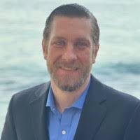 Scott Batchelder's Instagram, Twitter & Facebook