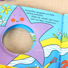 This book invites toddles to associate baby animals with their parents. Floating Waterproof Baby Bathtub Toys Kids Intelligence Animals Bath Books Eva Waterproof Cognize Book Bathtub Toys Baby Bath Tub Waterproof Baby