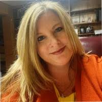 Danielle Whitt's Instagram, Twitter & Facebook