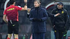 Barella, stryger larsen, bastoni e lasagna per gioco falloso; Espulsione Conte Oriali Valentini Impossibile Che Un Tecnico E Un General Manager Possano Trattare In Quella Maniera L Arbitro Stile Juve