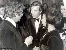 Simon isaacs, 4th marquess of reading. Lord Snowdon Final Part Of Anne De Courcy S Biography Daily Mail Online