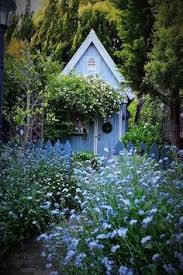 Ornamente und einfassungen für beete sind in landhausgärten meist der landhausstil im garten sollte möglichst naturnah wirken. 110 English Cottage Franzosischer Landhausstil Shabby Chic Gartenideen Ideen Garten Garten Ideen Franzosischer Landhausstil