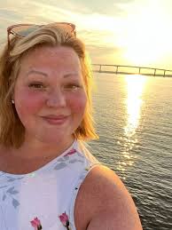 Please keep the family of c/o 98 graduate, Amanda Ellington Roberson in  your thoughts and prayers. She passed away overnight after a long battle  with Pulmonary Emboli and CTEPH 😭😭. https://gofund.me/6ed4a139 |