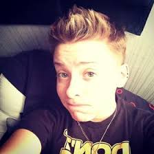 Rowan Henderson (cattrickx)