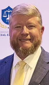 Derek Mckee's Instagram, Twitter & Facebook