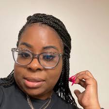 Hey I am looking for a hairstylist that specializes in kids curly hair. Is  there anybody around this area?