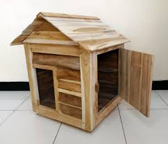 Material kayu terkenal membuat rumah terkesan hangat dan klasik. Jual Exxclusive Kandang Kucing Anjing Rumah Kucing Anjing Kayu Cat Dog House Di Lapak Lucy Bukalapak