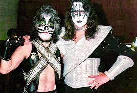 Happy Birthday to Mr Peter Criss! All the best from Ace & Lara and hope you  & Gi Gi have a great Merry Christmas as well!☃️😉🙏❤️🥁🎸🎄