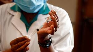 Pfizer, moderna i astrazeneca przewidywały zdolność produkcyjną wynoszącą 5,3 miliarda dawek w 2021 r., które. Szczepionka Astrazeneca Nie Dla Seniorow Tak Mowia Niemieccy Eksperci Polsat News