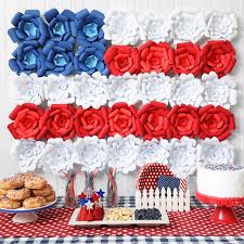 I've been wanting an american flag table runner to use for the memorial and independence day holidays but have never gotten around to buying or making one. 35 Festive 4th Of July Decorations Diy 4th Of July Party Decor