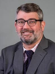 Newt Brown's Instagram, Twitter & Facebook