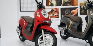 Cara mudah ganti seal shock depan honda beat fi. Cek Daftar Aksesori Resmi All New Honda Scoopy