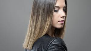By adding warm brown highlights into the mix, she shows how stunning it can look to add a little dimension to sultry strands. 11 Dark Brown Hair With Highlights Ideas You Ll Love L Oreal Paris