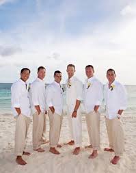 Matrimonio in spiaggia come vestirsi uomo. Ronzio Abbassamento Scrivania Abito Da Sposo Uomo Spiaggia Miliardo Gli Ospiti Un Miliardo