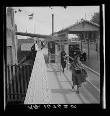 Crossing the international bridge between Juarez, Mexico and El Paso, Texas  | Library of Congress