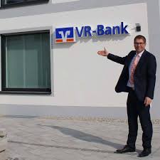 Credit ratings, research and analysis for the global capital markets. Alles Neu Macht Der Mai Vr Bank Taufkirchen Dorfen Eg Facebook