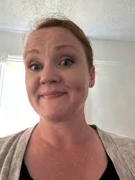 Introduction and sharing of artistic creation in a peaceful setting