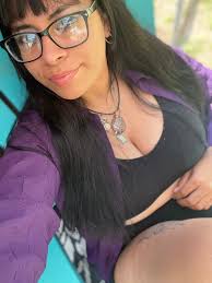 1 year later… same us, different Emie, look how grown up she is 🥹❤️