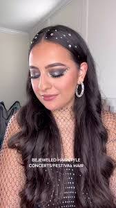 Sara Bunker's Instagram, Twitter & Facebook