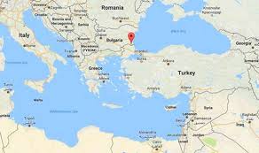 Turkey announced late friday it will close all border gates to passengers coming from nine european countries to fight the coronavirus outbreak. Armed Vigilantes Patrol Turkish Border To Keep Migrants Out Of Europe World News Express Co Uk