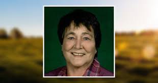 Karen Mallory's Instagram, Twitter & Facebook