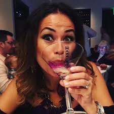 Natasha R. Erickson (@NatashaRoxas)