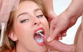 Bambola swallowing 61 big loads