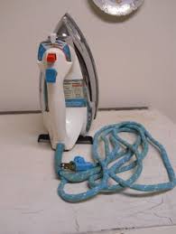 Black And Decker Digital Advantage Iron D2030 Manual Vintage General Electric Power Spray Steam Dry Iron Via Etsy Vintage Appliances Vintage Laundry General Electric