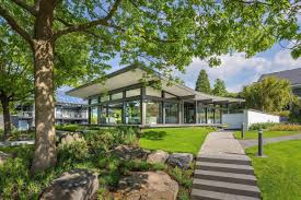 Huf haus continually develop energy efficiency in their homes and one of the milestones of this development is the green (r)evolution design which each huf house is individually designed for you by an experienced huf haus architect. Visit Our Show House Huf Haus Located In Weybridge Uk