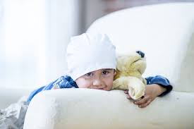 Vi presento un tutorial semplicissimo su come realizzare un cappello di peter pan in cartoncino per i vostri bambini. La Casa Di Peter Pan Un Rifugio Per Le Famiglie Dei Bambini Malati Di Cancro Ohga