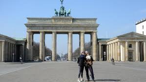 Cartes, études, livres, documents en ligne sur l'histoire, le patrimoine, les traditions de l'allemagne. Coronavirus L Allemagne Choisit La Solution Sud Coreenne Pour Anticiper Le Tsunami Le Soir Plus